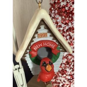 Hallmark Keepsake 1991 New Home Cardinal Birdhouse Ornament w/ Box